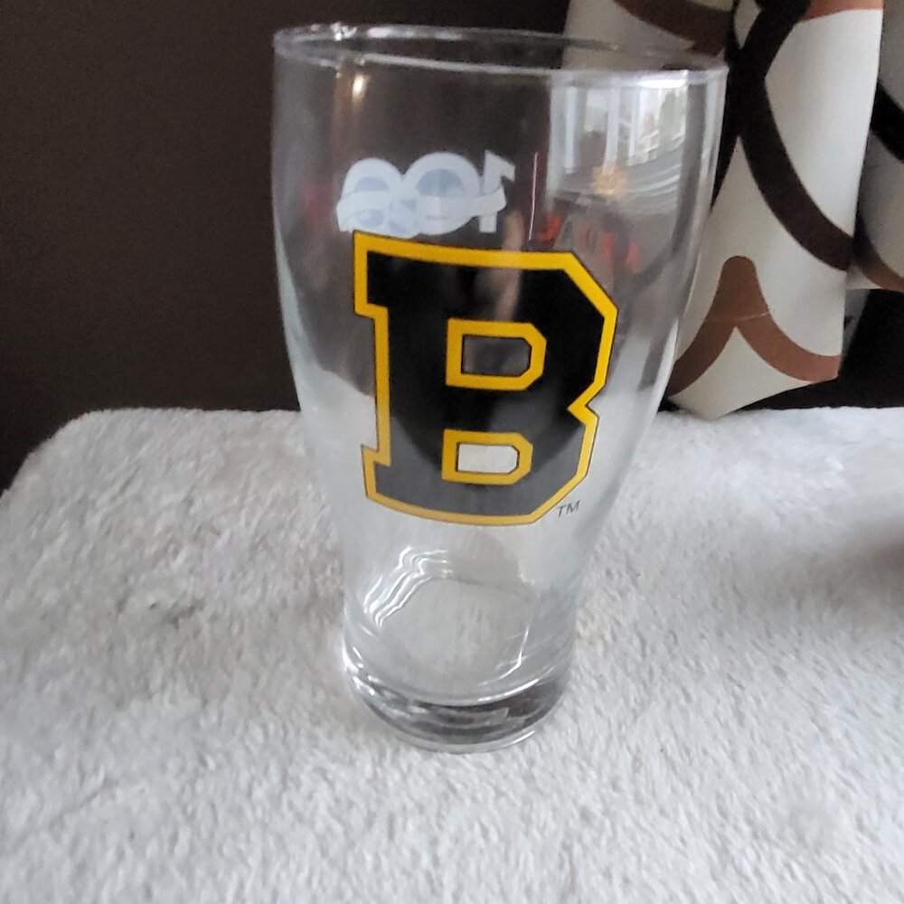 MOLSON CANADIAN NHL 100th Anniversary Glass Boston Bruins GUC SEE PICS "BIN B"